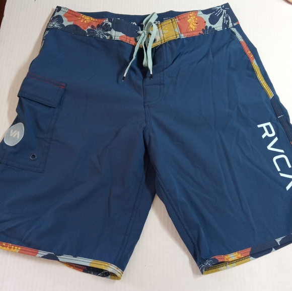 RVCA Men's Blue Swim Shorts Size 30 Tropical Lined - Picture 1 of 11